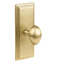 Egg Knob with Wilshire Sideplate, Emtek 8035E