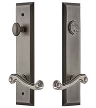 Newport Keyed Entry Lever with Fifth Avenue Tall Plate, Grandeur FAVNEW19ENTR