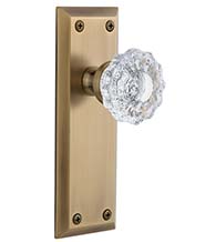 Fifth Avenue Plate with Versailles Crystal Knob, Grandeur FAVVER