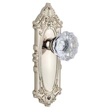 Grande Victorian Plate With Fontainebleau Knob, Grandeur GVCFON