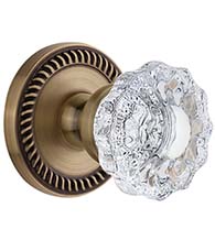 Newport Rosette With Versailles Knob, Grandeur NEWVER