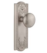 Fifth Avenue Knob with Parthenon Plate, Grandeur PARFAV